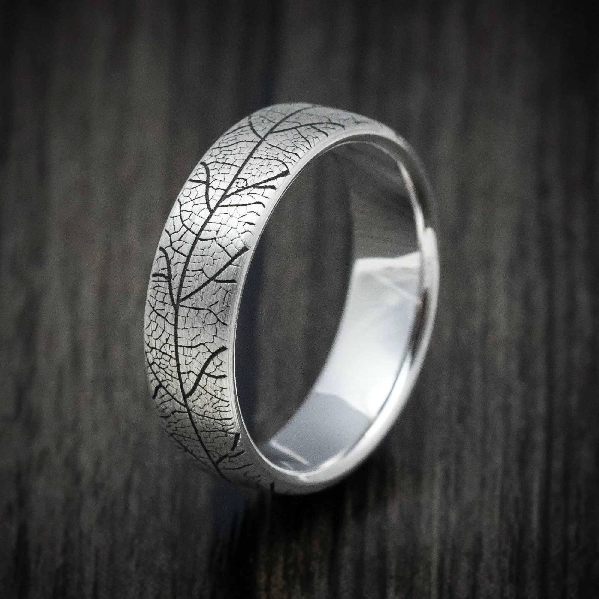 14K White Gold Leaf Design Wedding Men's Band