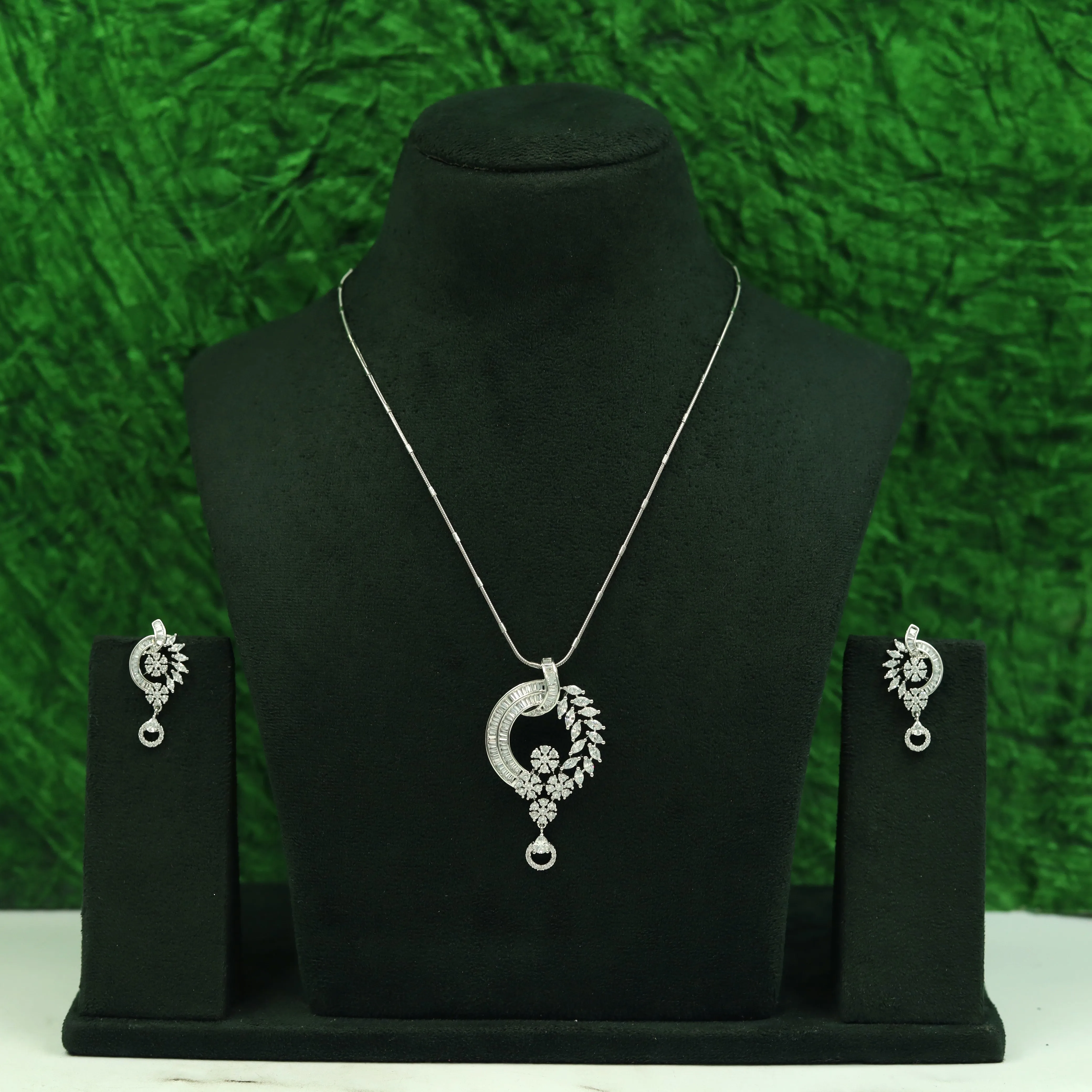 Designer Zircon/AD Pendant Set 16878-08