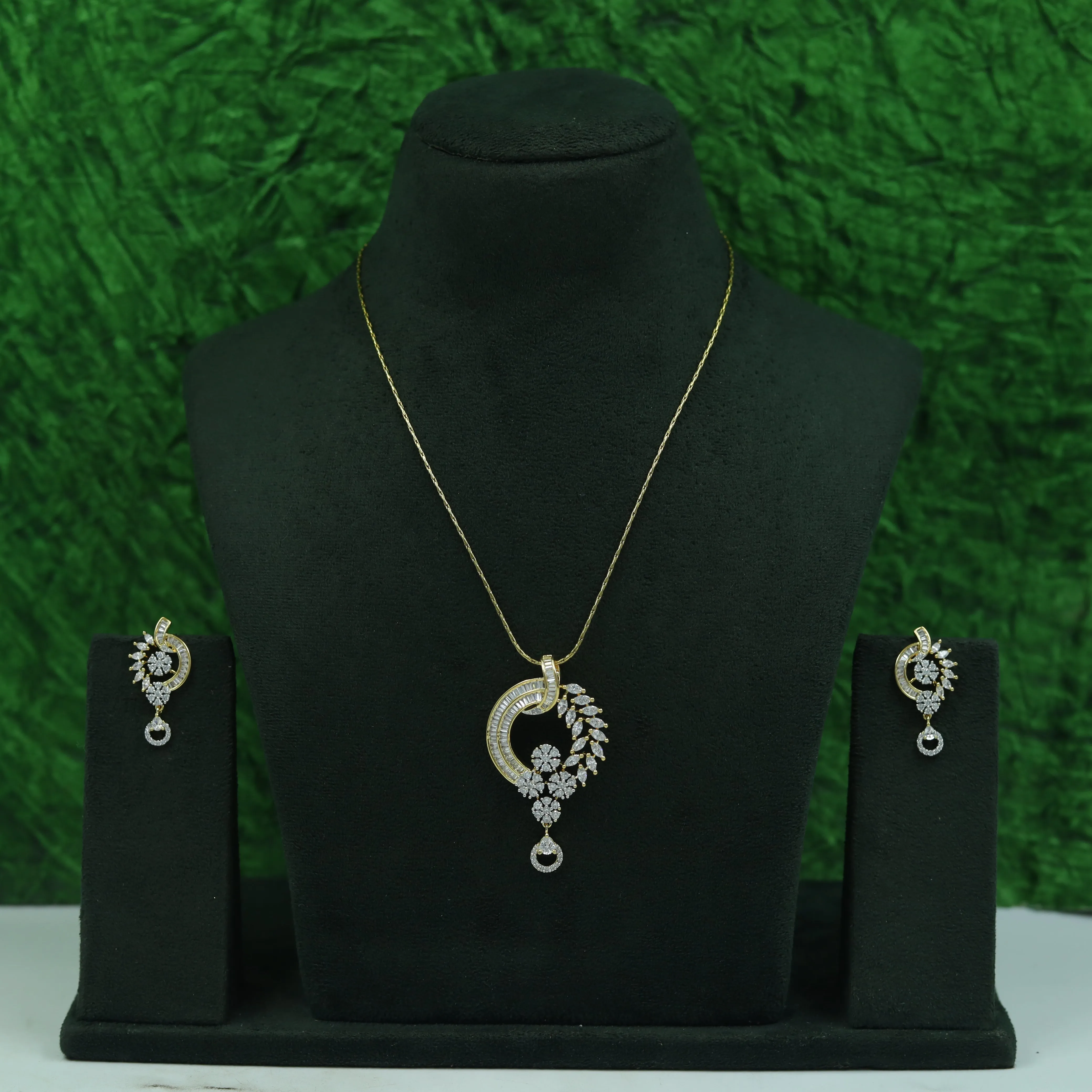 Designer Zircon/AD Pendant Set 16878-08