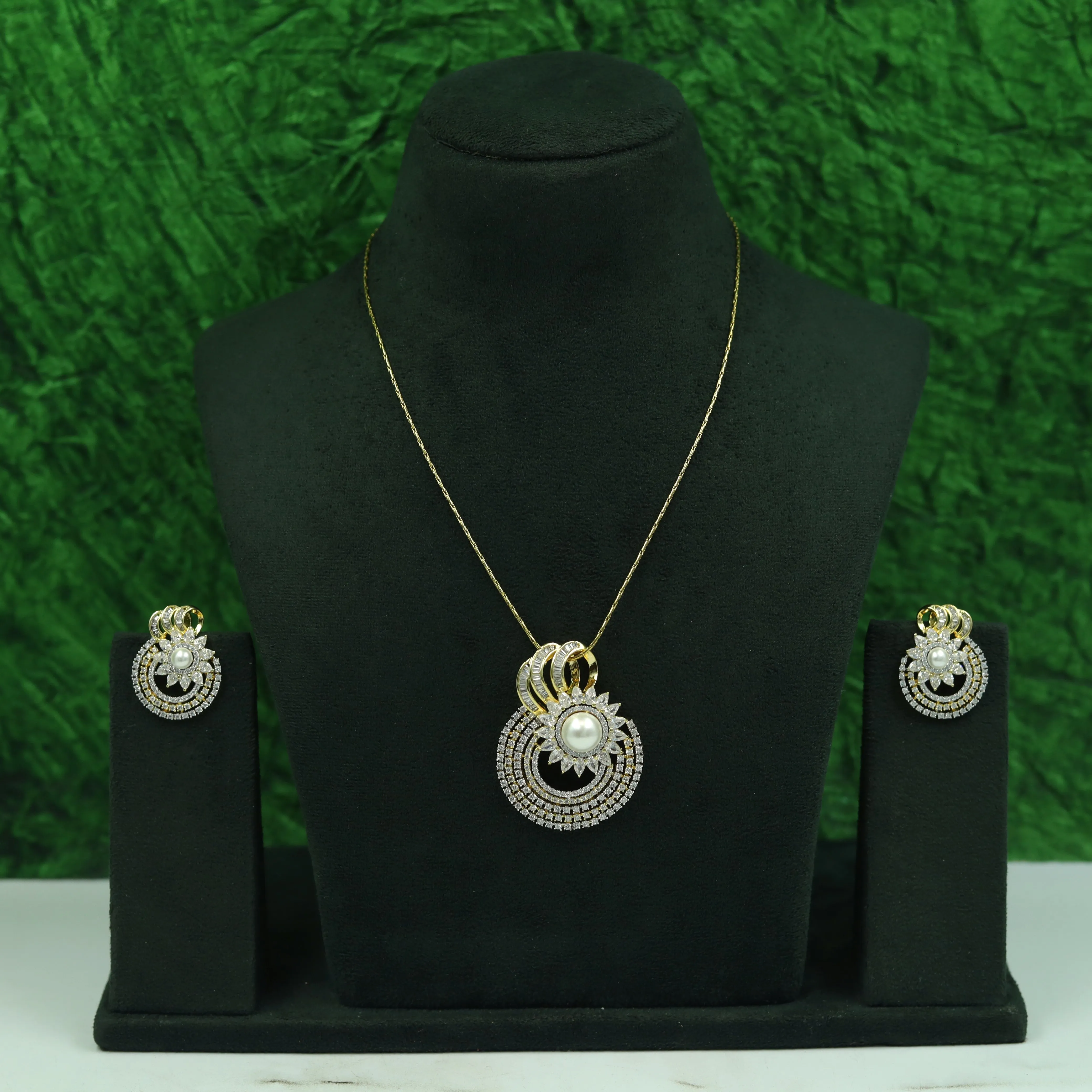 Designer Zircon/AD Pendant Set 16881-08