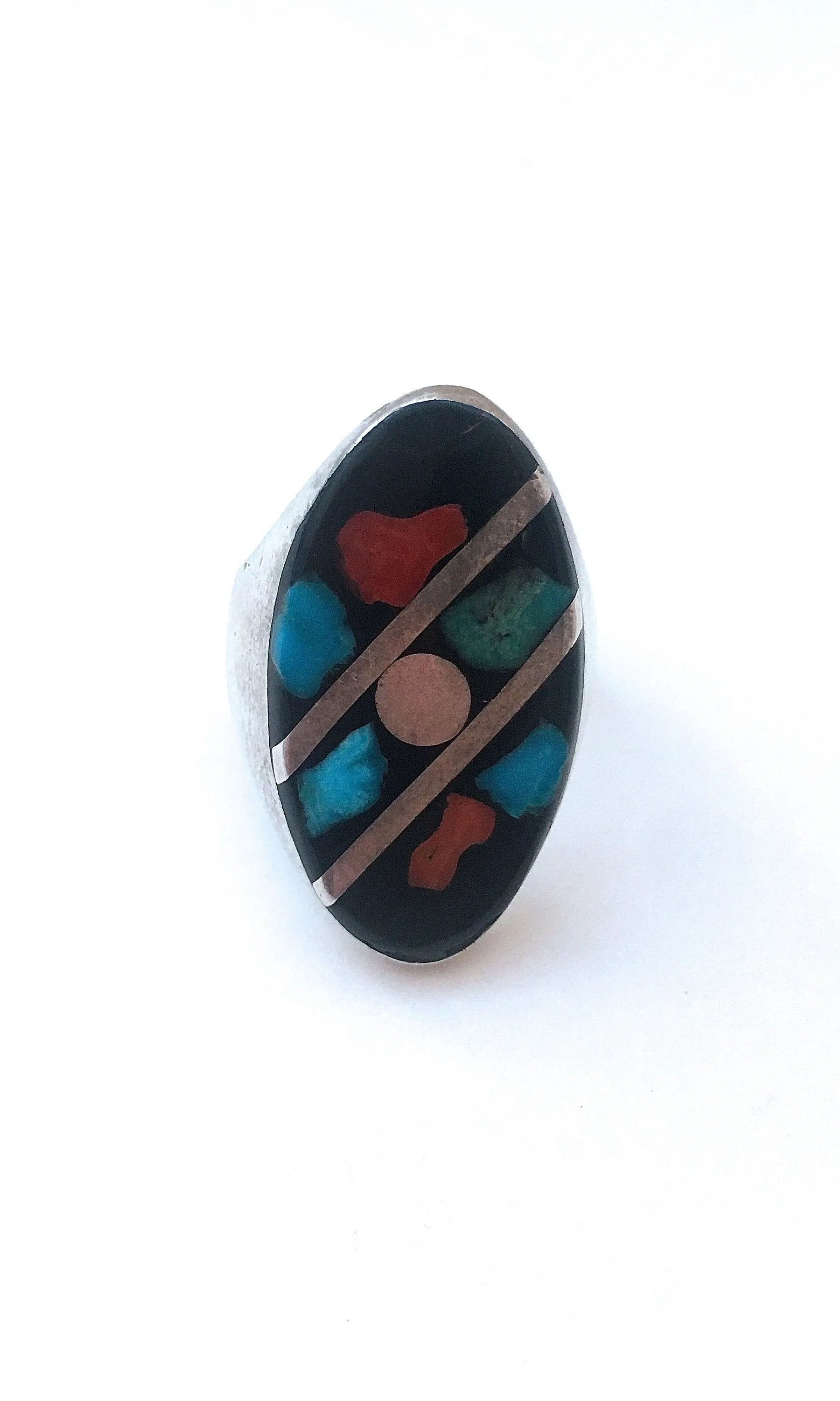 GRAPHIC SHAPES 1970s Onyx, Turquoise & Coral Inlay Ring, Sz 7 1/2