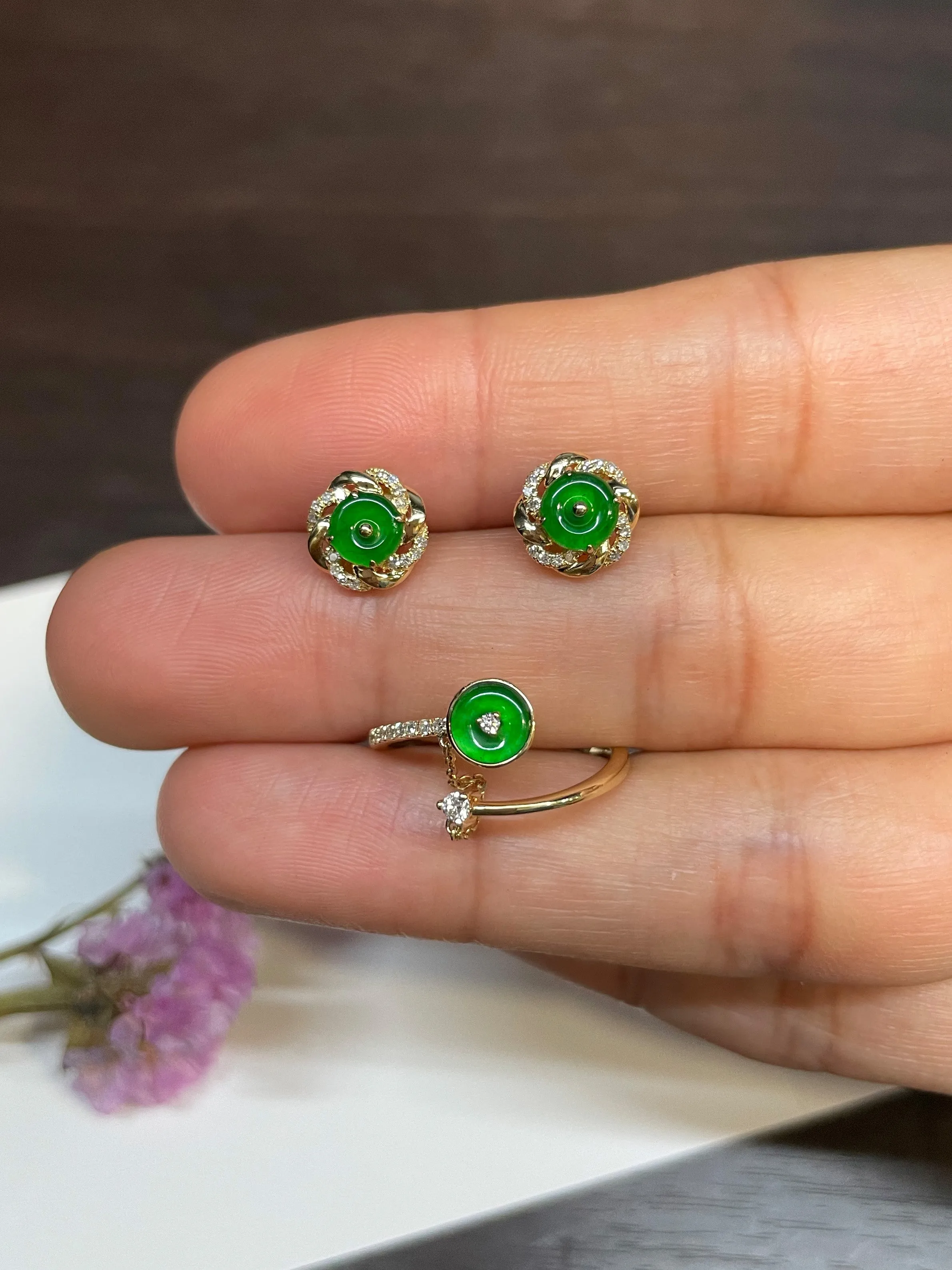 Green Jadeite Safety Coin Ring & Earrings - 平安扣 (NJS006)