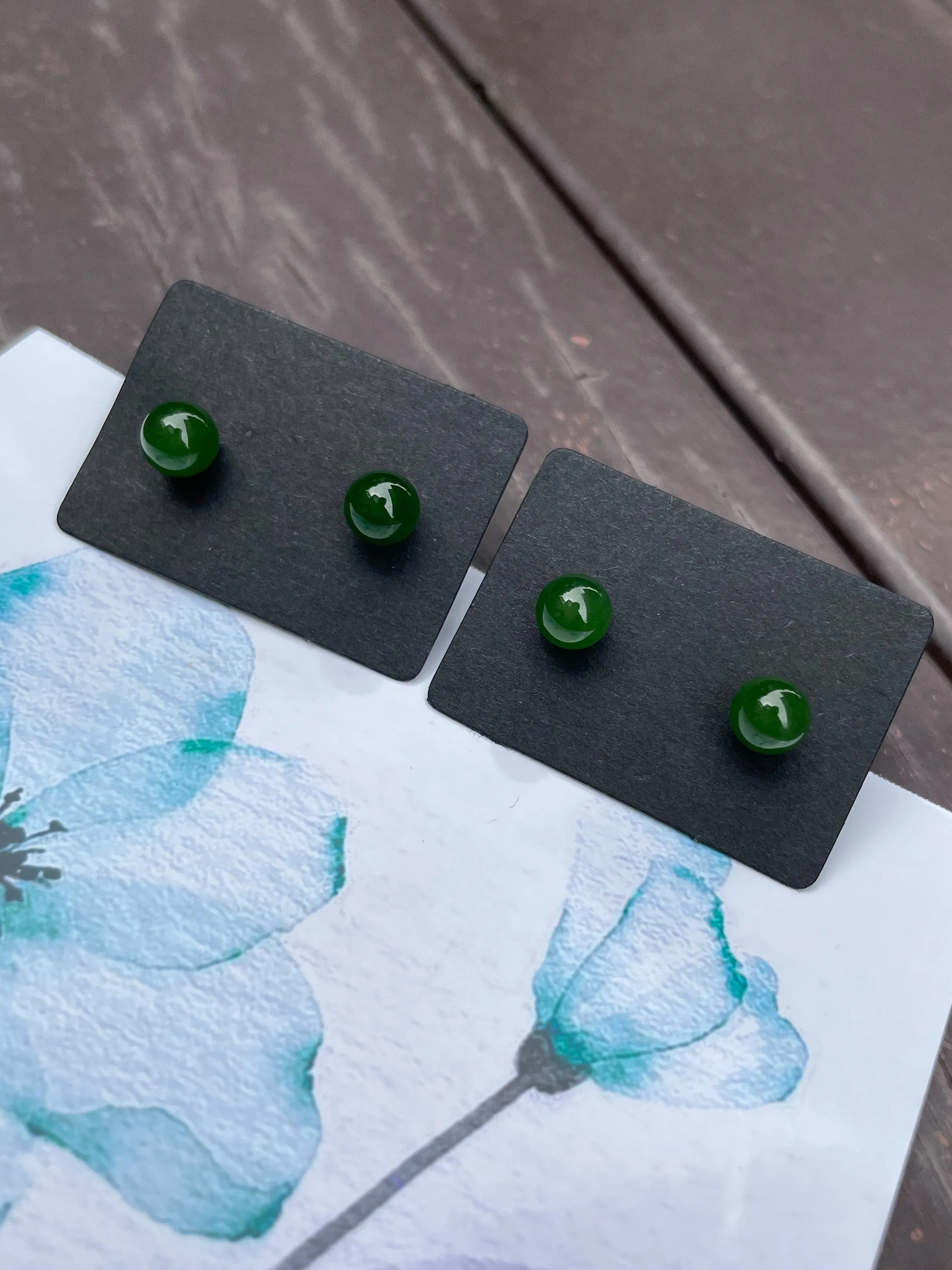 Green Nephrite Stud Earrings (NJE043)
