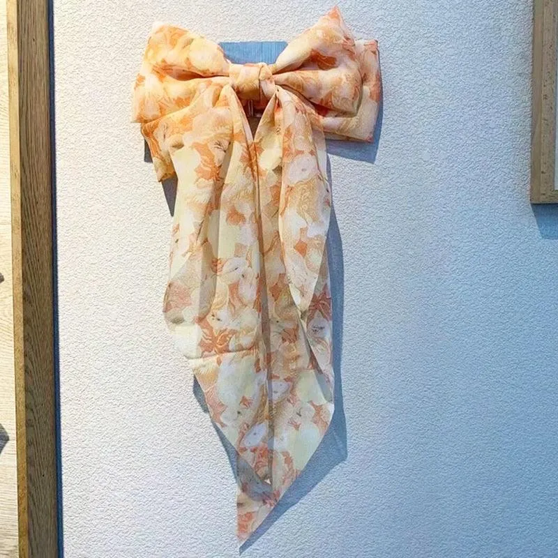 Large Bow Hairpin