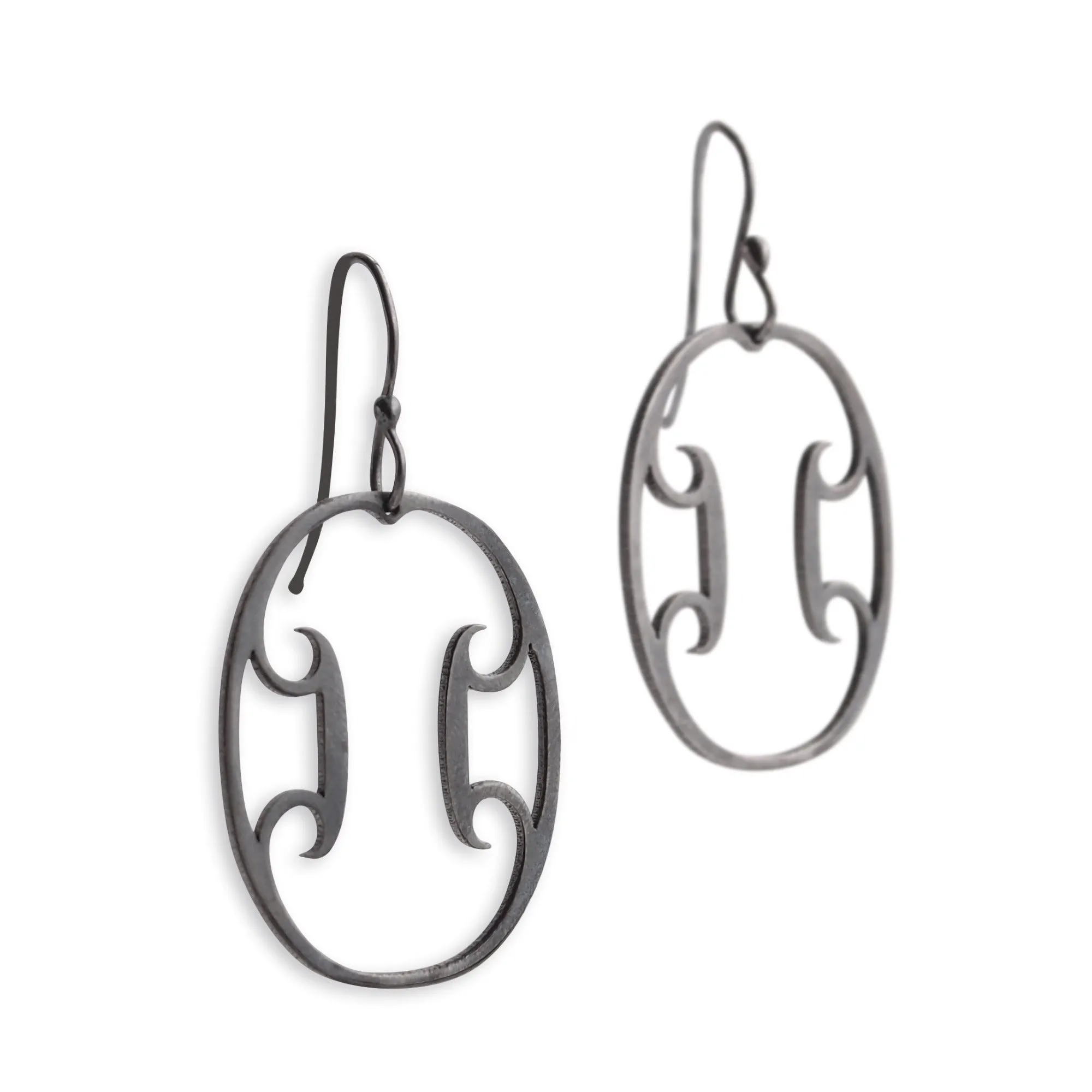 oval arabesque earrings