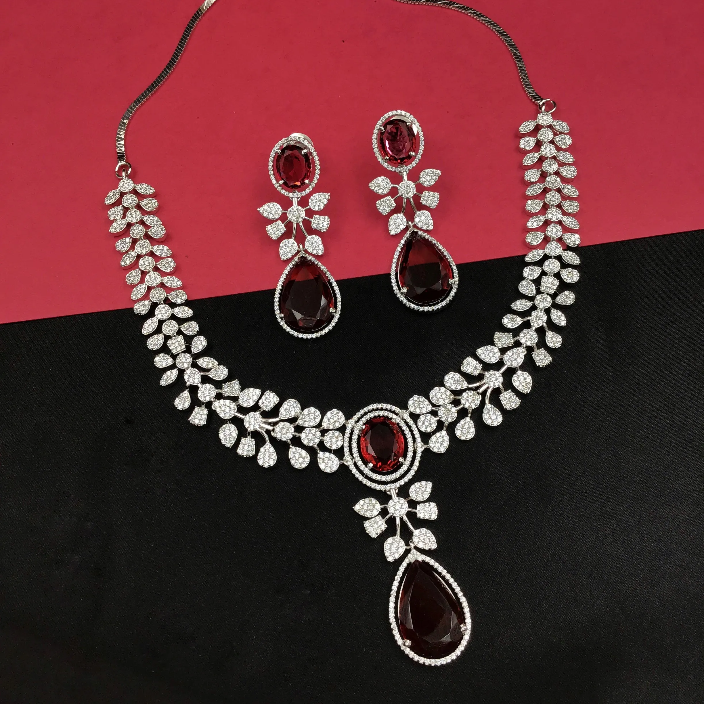 Round Neck Zircon/AD Necklace Set 10809-69