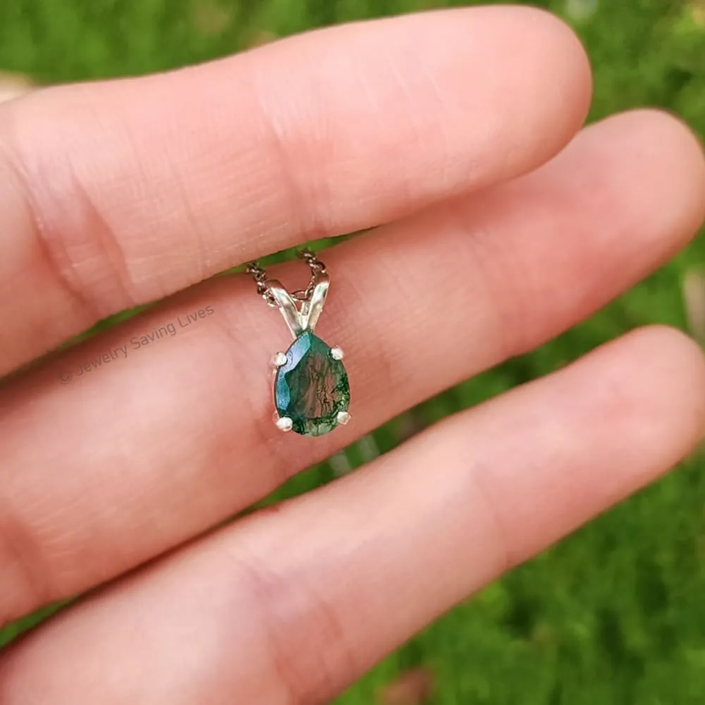 Teardrop Moss Agate Necklace