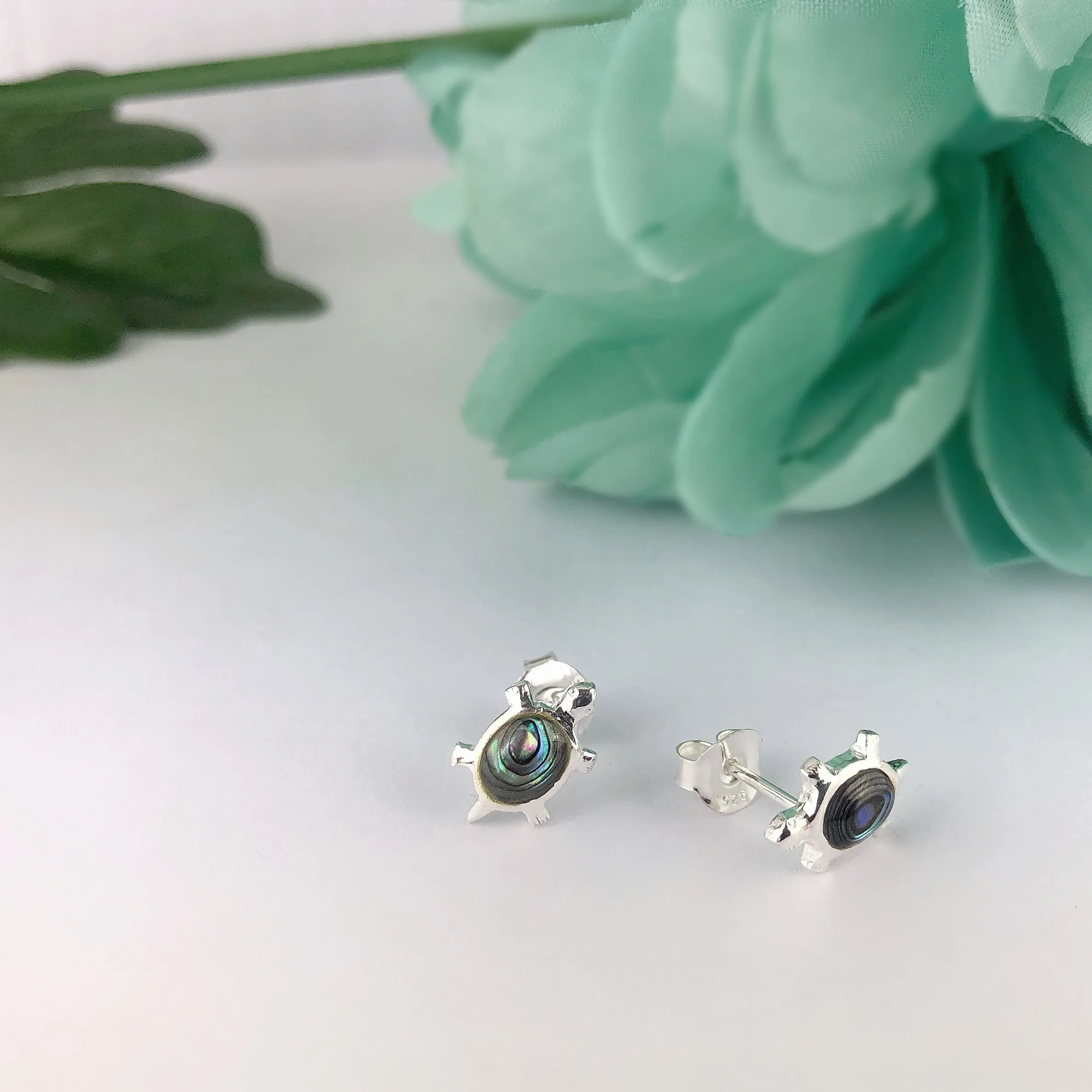 Tiny Turtle Stud Earrings - SE4234